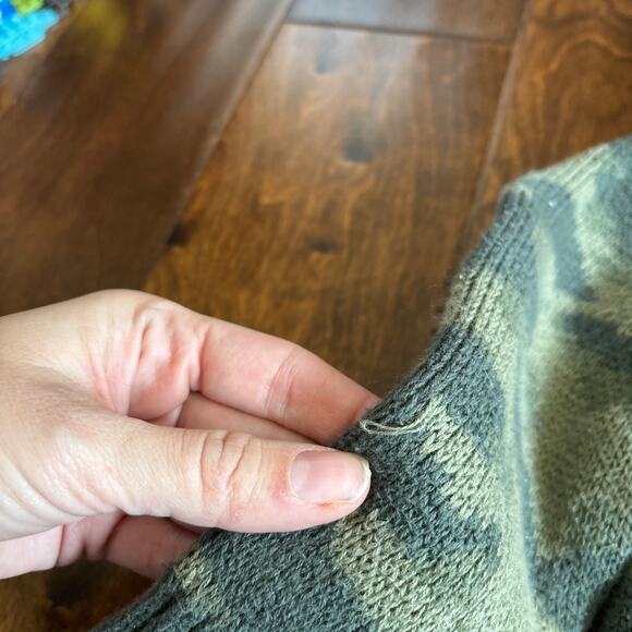 Oshkosh Boys 24 Month Cardigan Sweater Green Camo Grandpa Chunky Knit - Picture 5 of 6